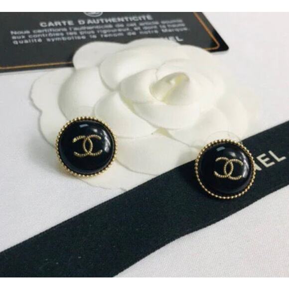 Chanel Black and Gold CC Button Earrings Printemps Spring/Summer 2022 (CCXX015) - Picture 3 of 4